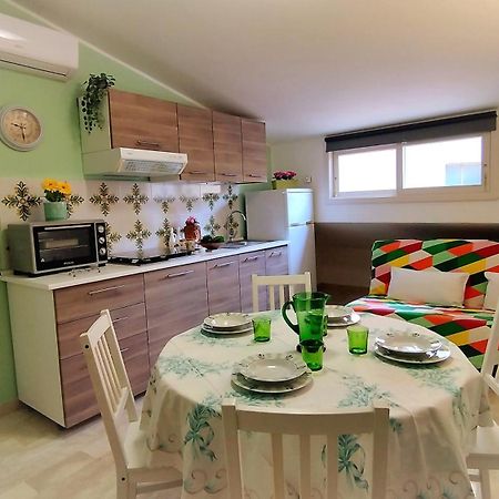 칼타기론 Liz House 아파트 외부 사진